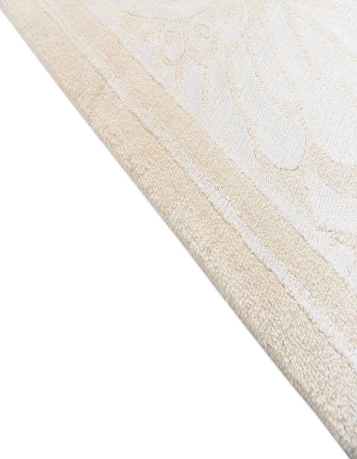 Detail image of  8' 3 x 11' 8  Hand Knotted Darya Wool Rug