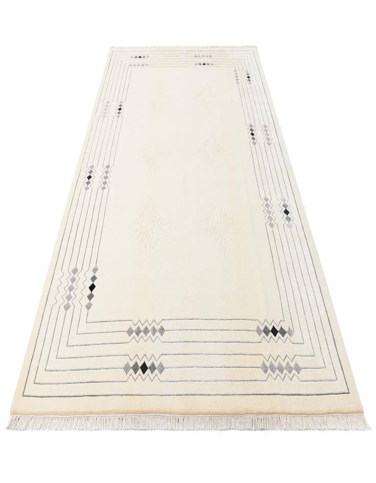 Detail image of  6' 8 x 9' 11  Hand Knotted Darya Rug