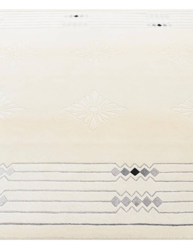 Detail image of  6' 8 x 9' 11  Hand Knotted Darya Rug