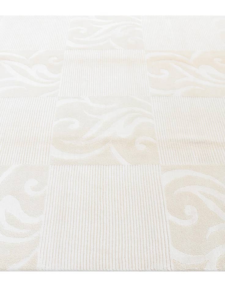 Detail image of  5' 8 x 8'  Hand Knotted Darya Wool Rug