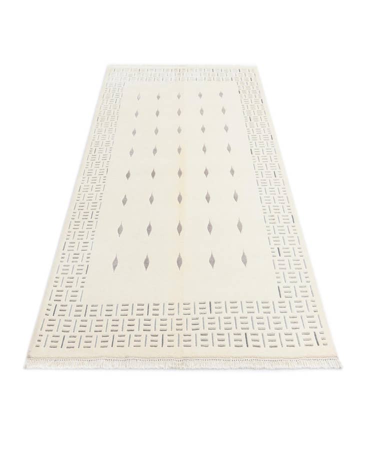 Detail image of  5' 7 x 7' 10  Hand Knotted Darya Rug