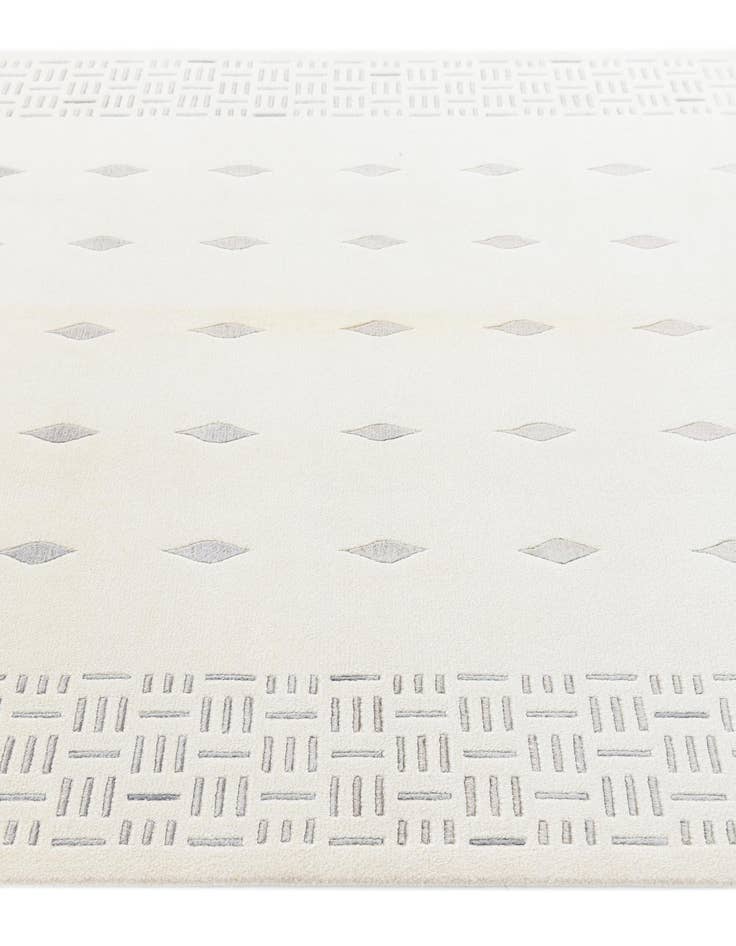 Detail image of  5' 7 x 7' 10  Hand Knotted Darya Rug