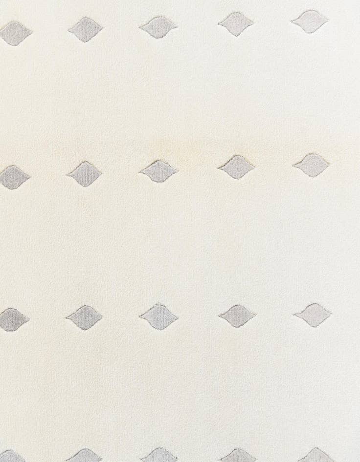 Detail image of  5' 7 x 7' 10  Hand Knotted Darya Rug