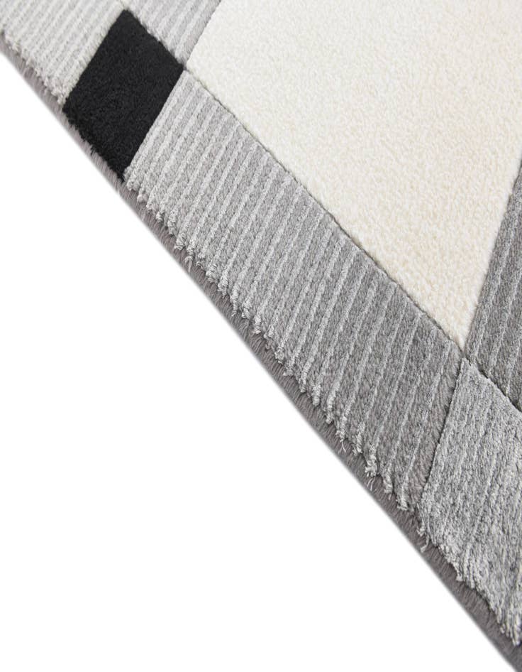 Detail image of  5' 6 x 7' 9  Hand Knotted Darya Wool Rug