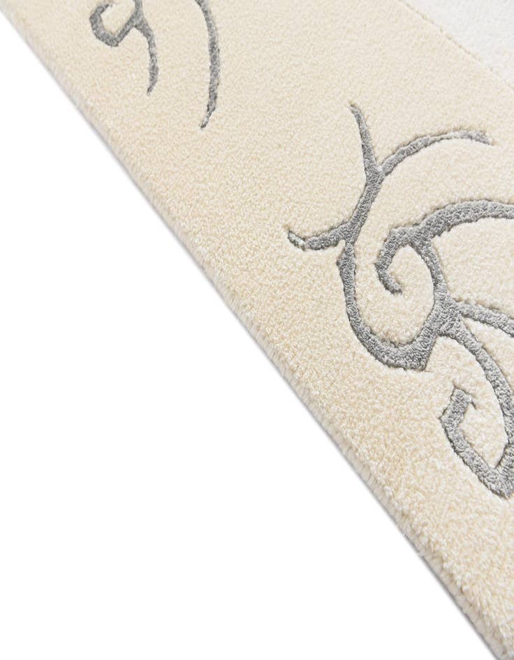 Detail image of  5' 6 x 7' 10  Hand Knotted Darya Rug