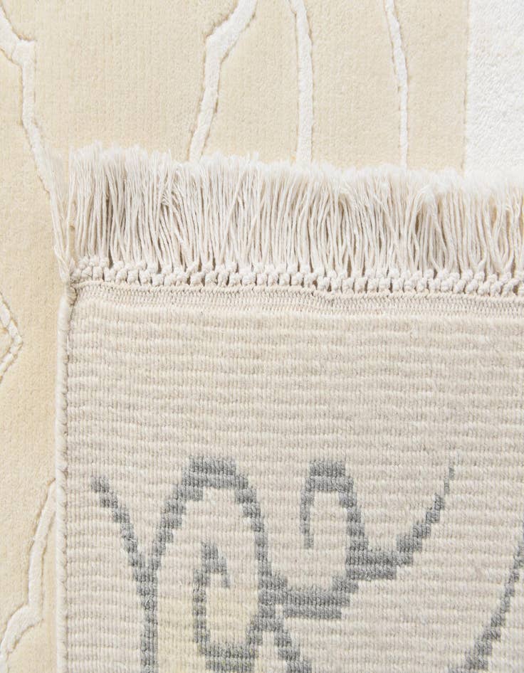 Detail image of  5' 6 x 7' 10  Hand Knotted Darya Rug