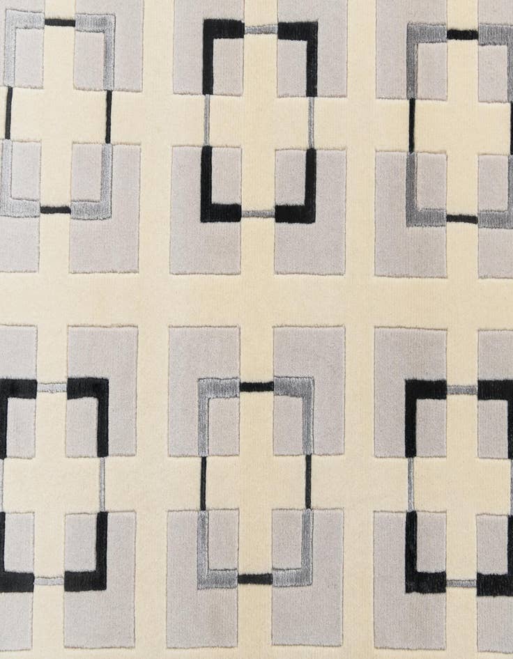 Detail image of  2' 11 x 5'  Hand Knotted Darya Rug