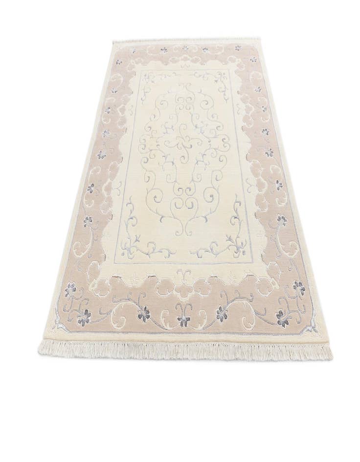 Detail image of  4' 11 x 6' 10 Darya Rug