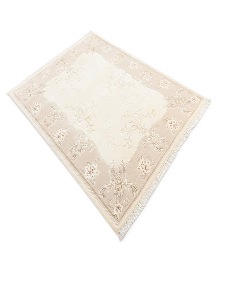 Detail image of  4' 11 x 6' 9 Darya Rug