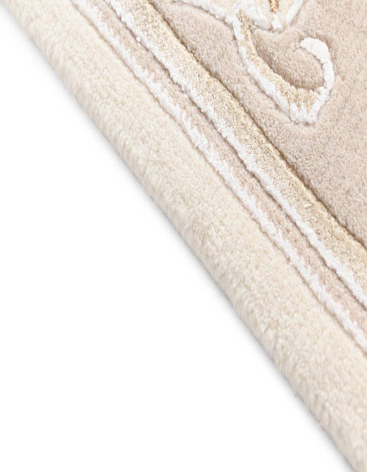 Detail image of  4' 11 x 6' 9 Darya Rug