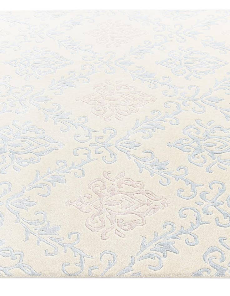 Detail image of  5' 7 x 7' 10 Darya Rug