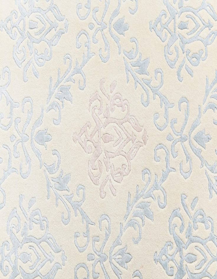 Detail image of  5' 7 x 7' 10 Darya Rug