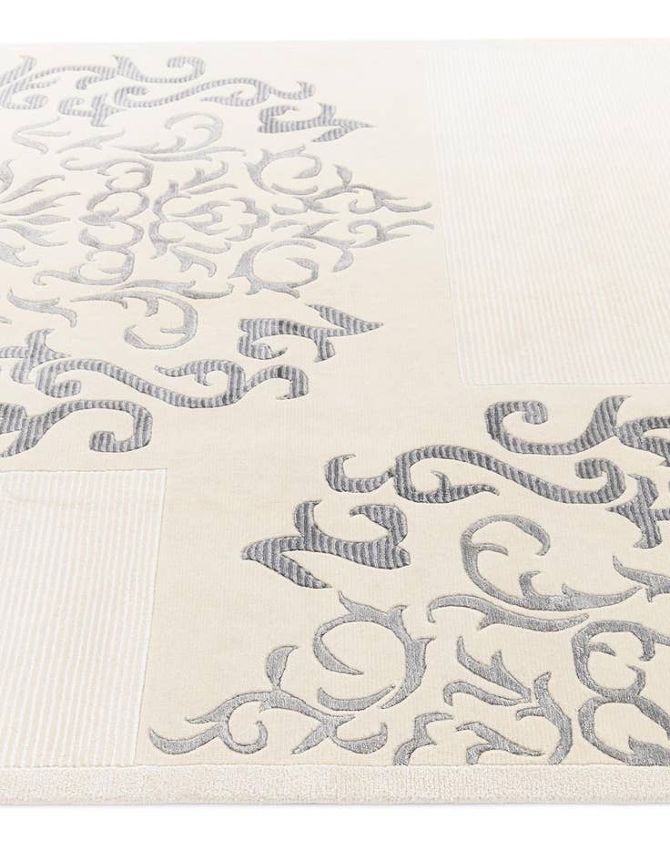 Detail image of  5' 6 x 7' 10 Darya Rug