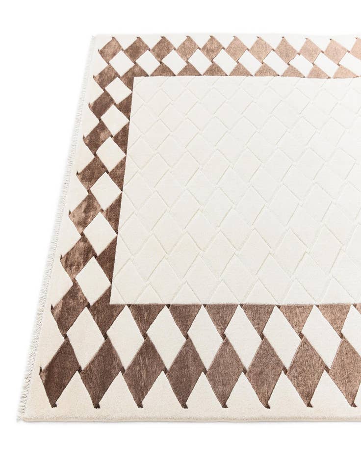 Detail image of  5' 6 x 7' 10 Darya Rug