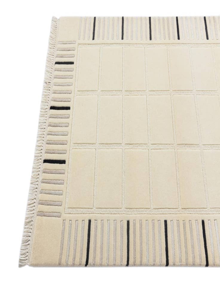 Detail image of  3' x 4' 11  Hand Knotted Darya Wool Rug