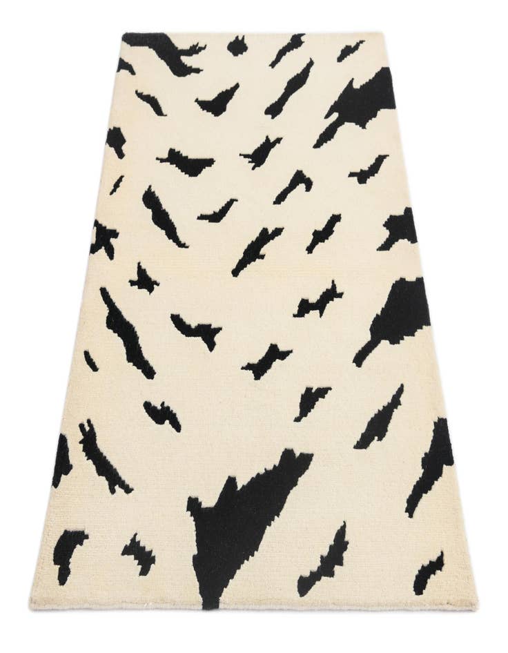 Detail image of  3' x 4' 8  Hand Knotted Darya Wool Rug