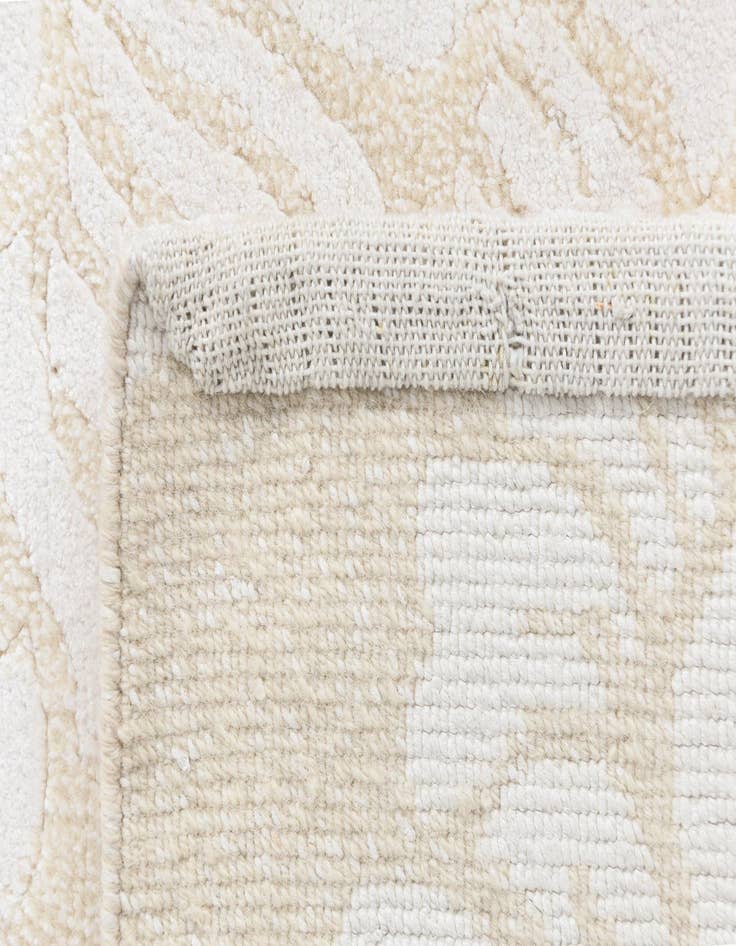 Detail image of  4' x 6' 1 Darya Rug