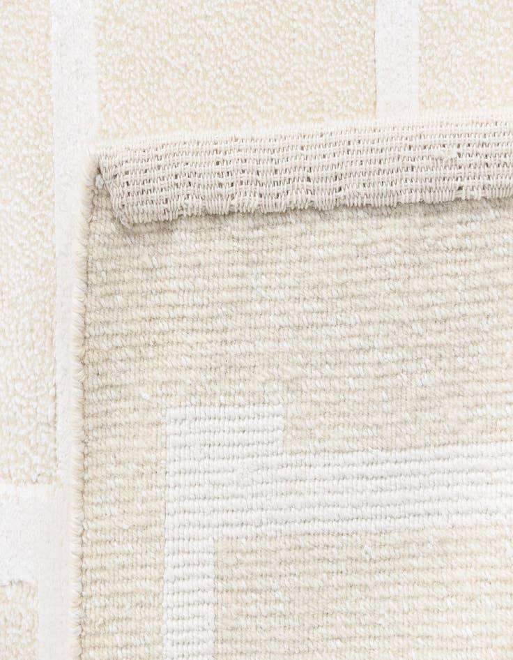 Detail image of  3' 11 x 5' 11 Darya Rug