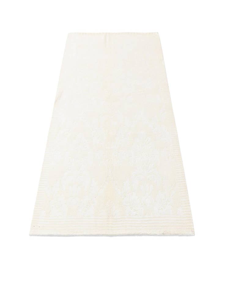 Detail image of  4' x 5' 11 Darya Rug