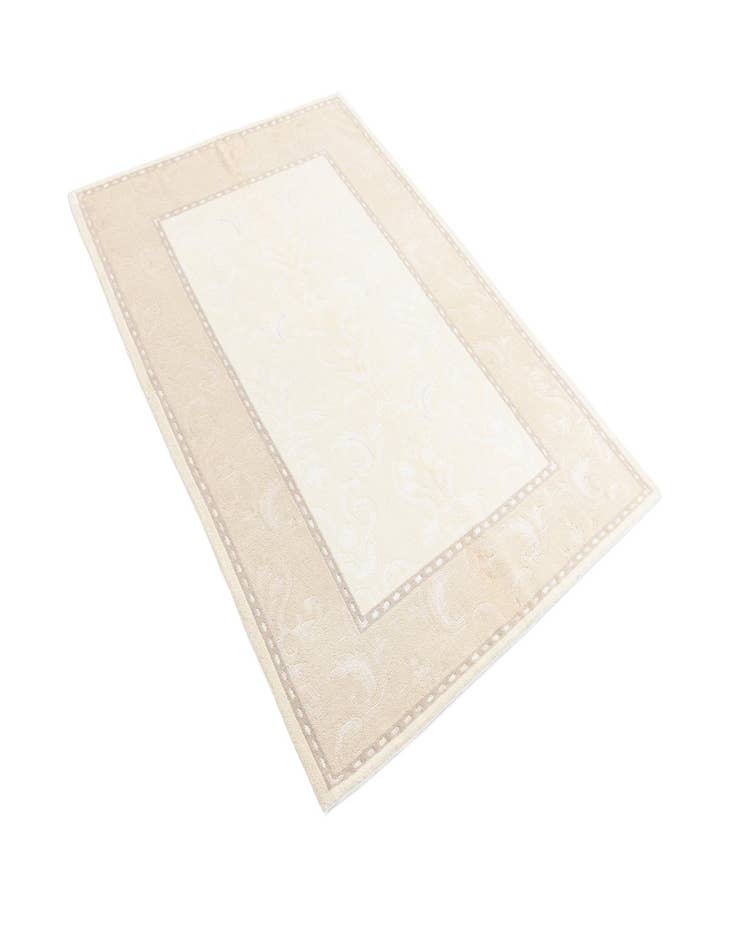 Detail image of  4' 1 x 5' 11 Darya Rug