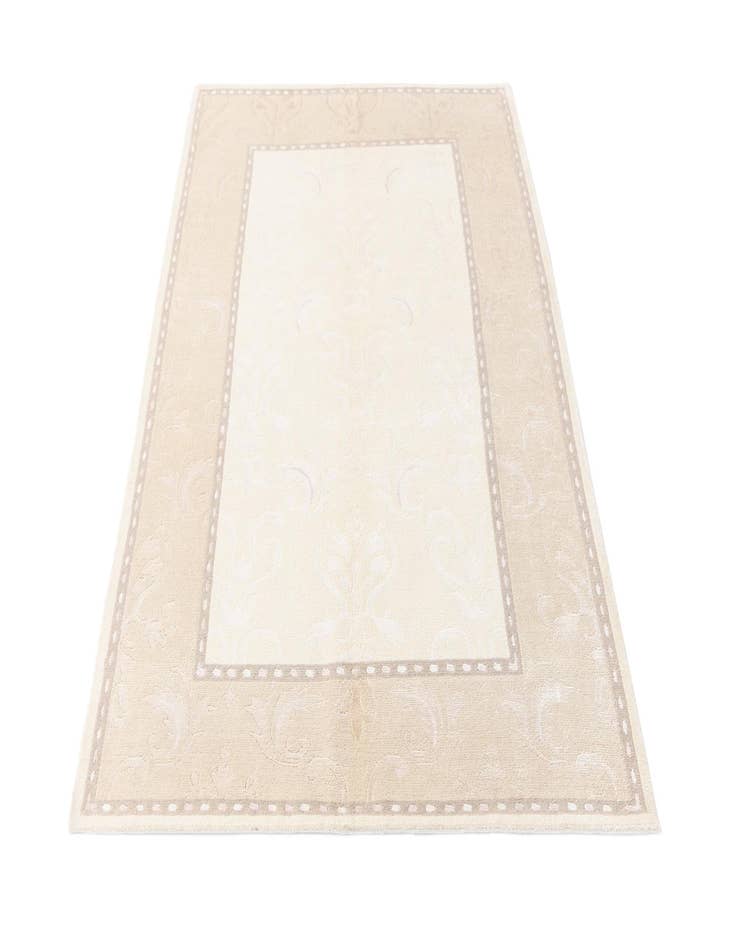 Detail image of  4' 1 x 5' 11 Darya Rug