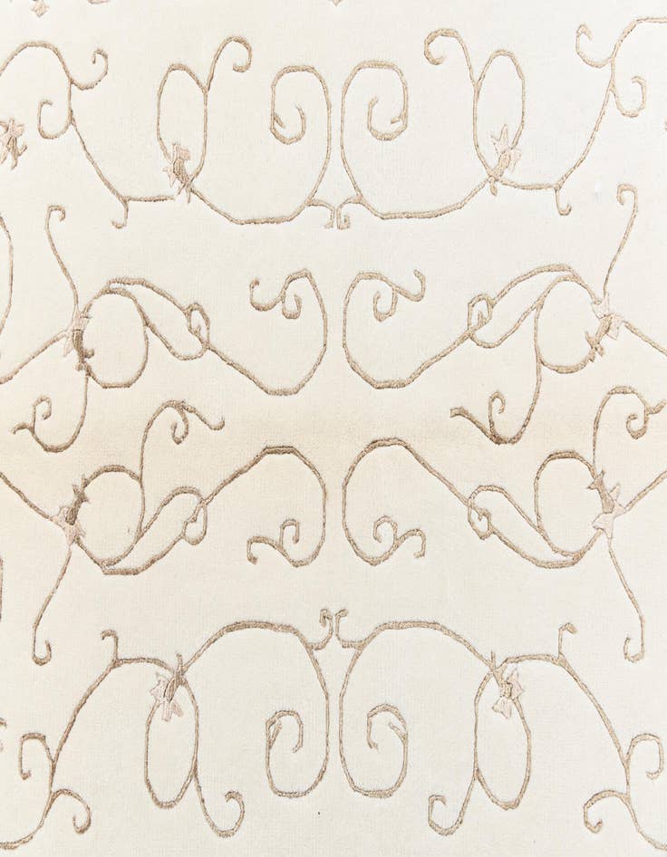 Detail image of  3' 10 x 5' 11 Darya Rug