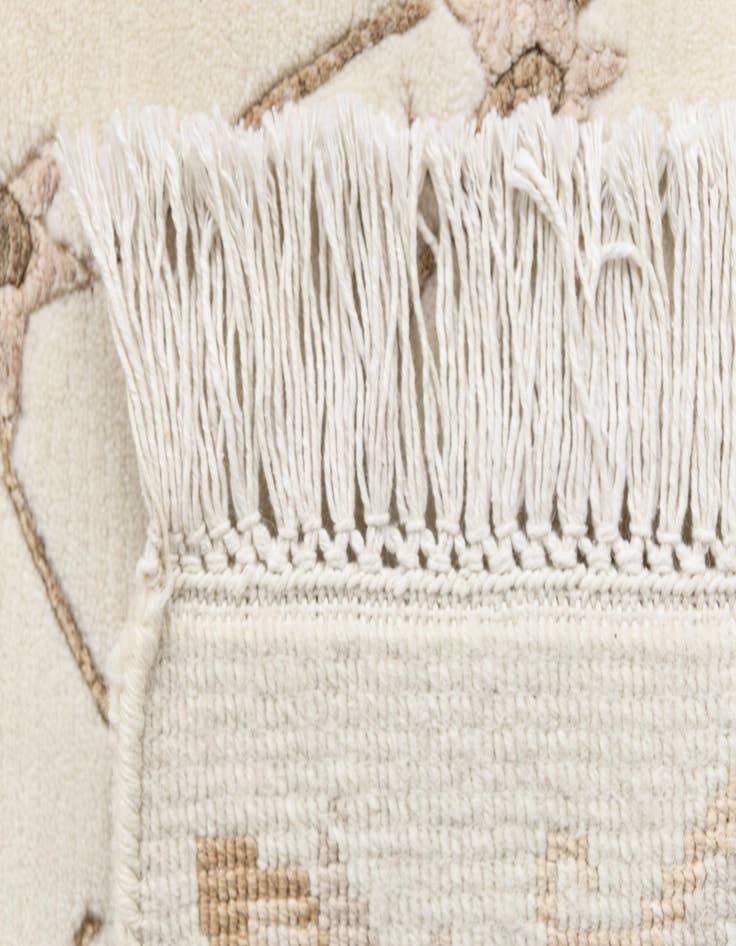 Detail image of  3' 10 x 5' 11 Darya Rug