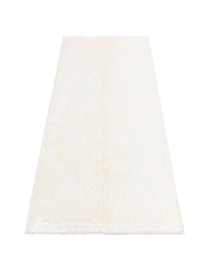 Detail image of  4' 1 x 6' Darya Rug