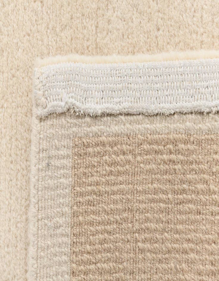 Detail image of  4' 4 x 6' 2 Darya Rug