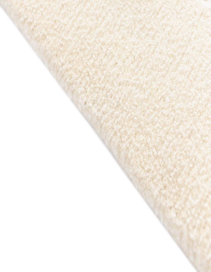 Detail image of  4' x 6' 1 Darya Rug