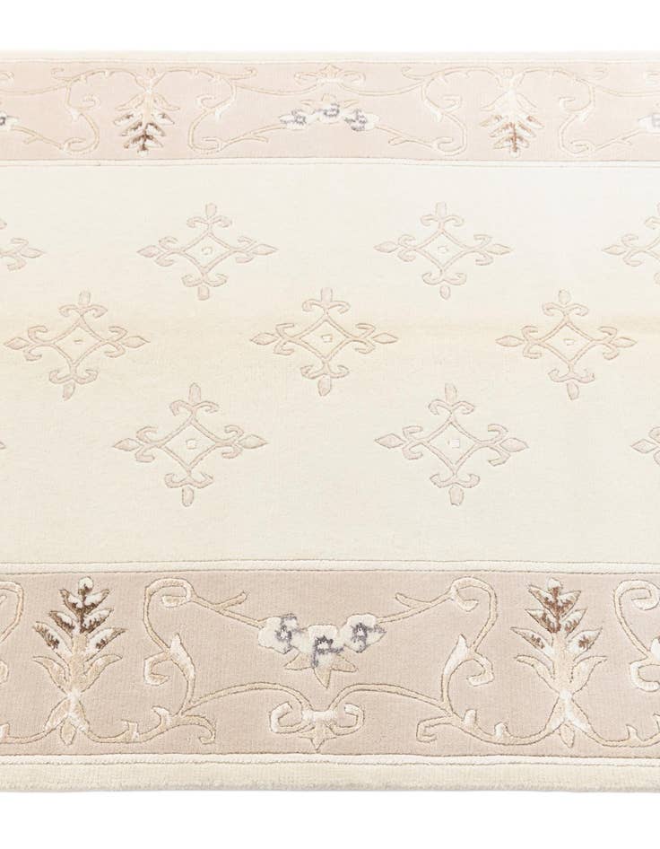 Detail image of  4' x 6' 2 Darya Rug