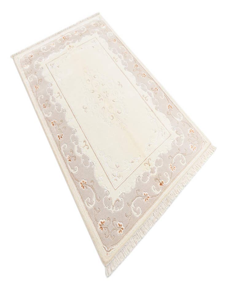 Detail image of  4' 2 x 6' 3 Darya Rug