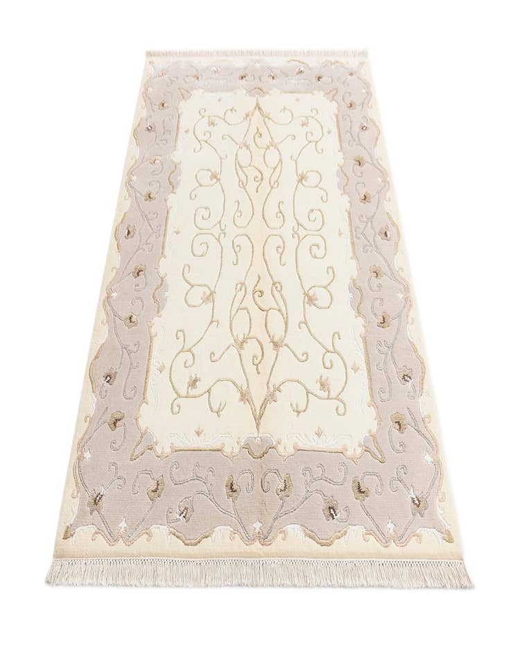 Detail image of  4' x 6' Darya Rug