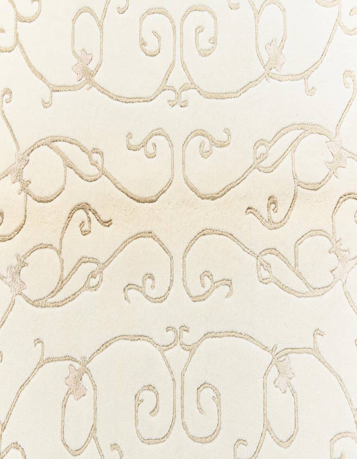 Detail image of  4' x 6' Darya Rug