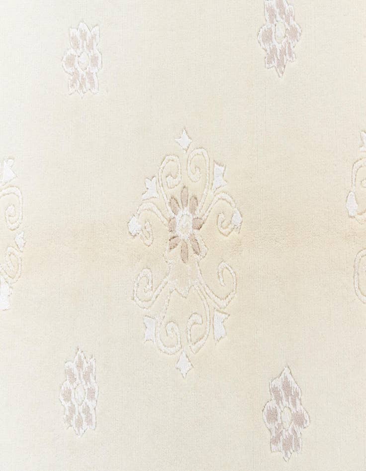 Detail image of  4' x 6' Darya Rug