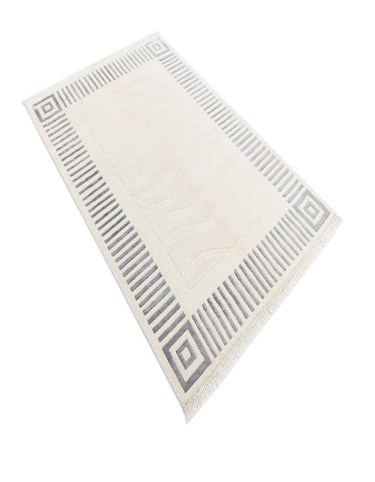 Detail image of  4' x 5' 11 Darya Rug