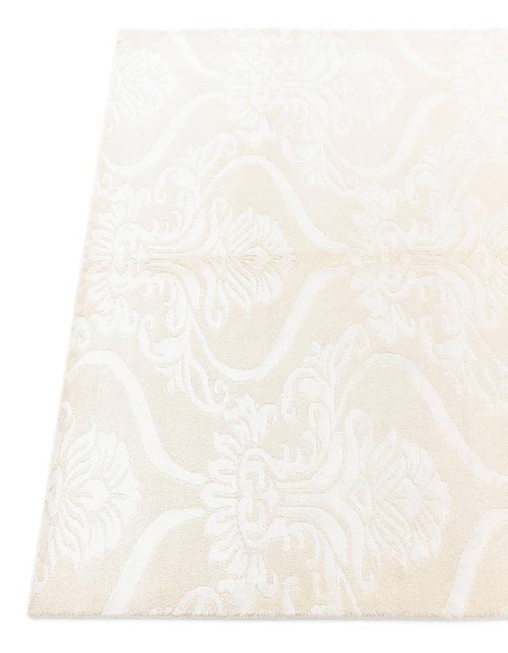 Detail image of  4' x 6' Darya Rug