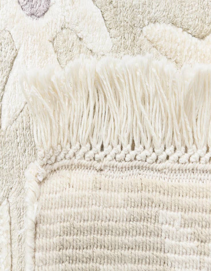 Detail image of  4' x 6' 1 Darya Rug