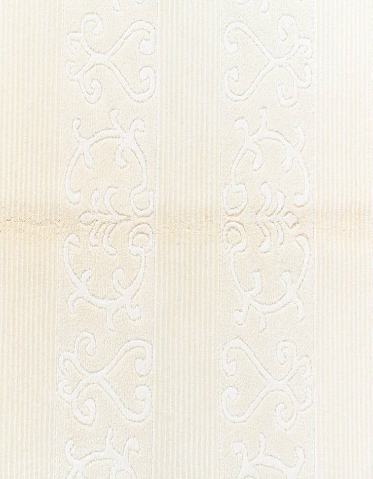 Detail image of  4' x 6' 6 Darya Rug