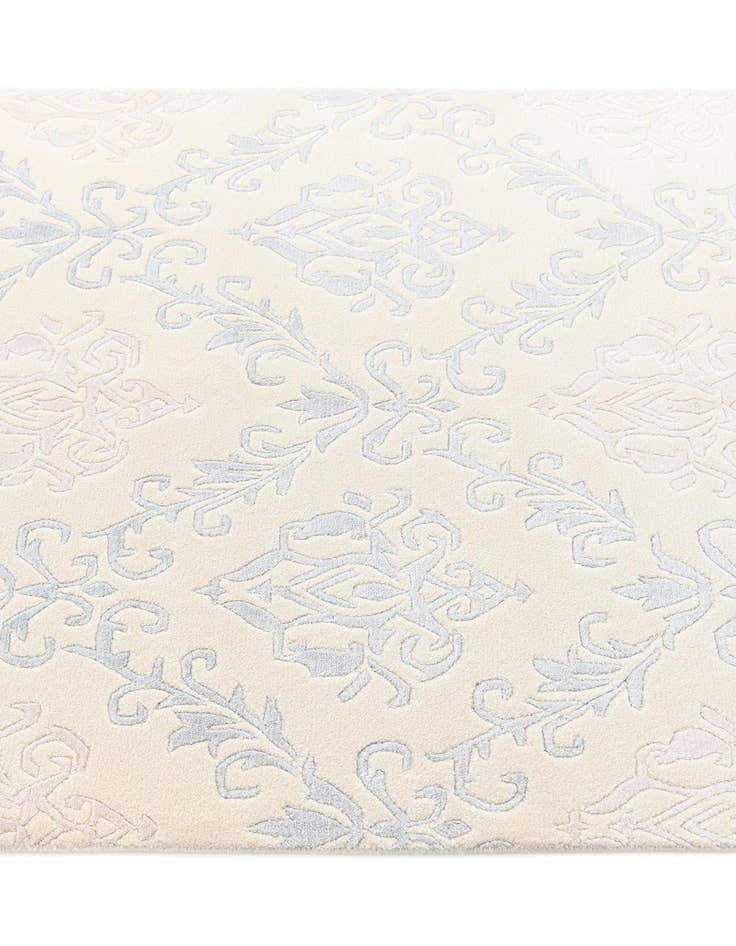 Detail image of  3' 10 x 5' 10 Darya Rug