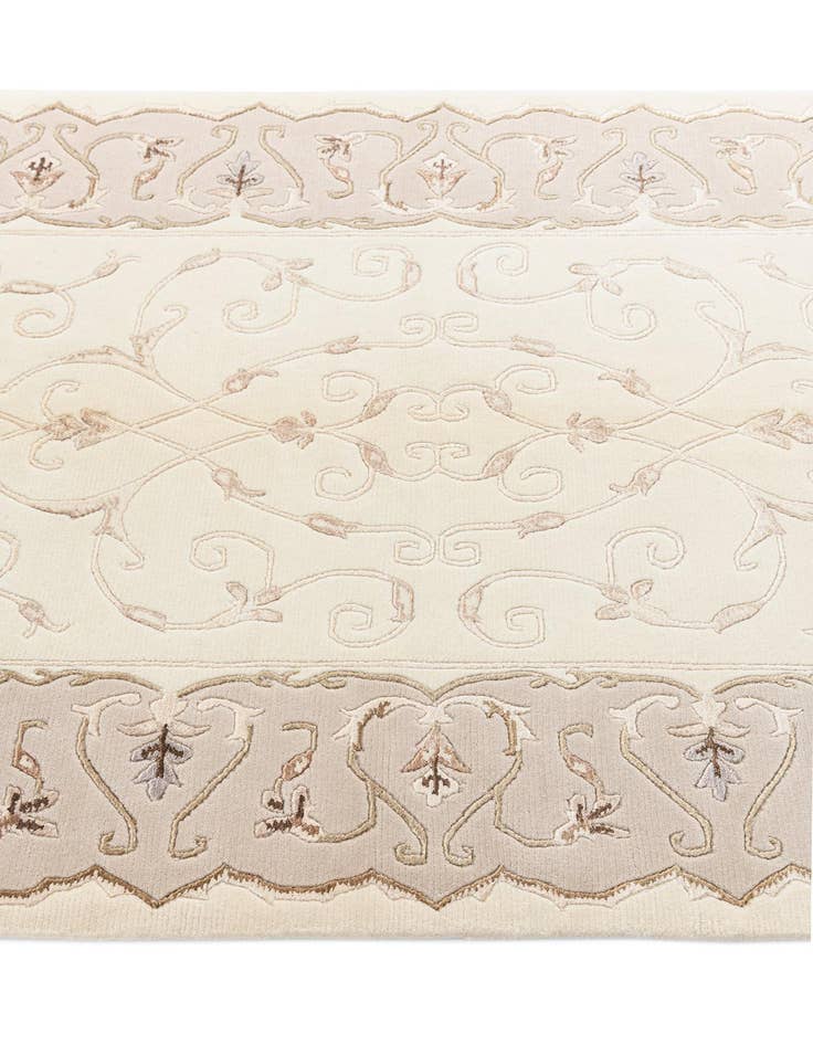 Detail image of  3' 11 x 6' Darya Rug