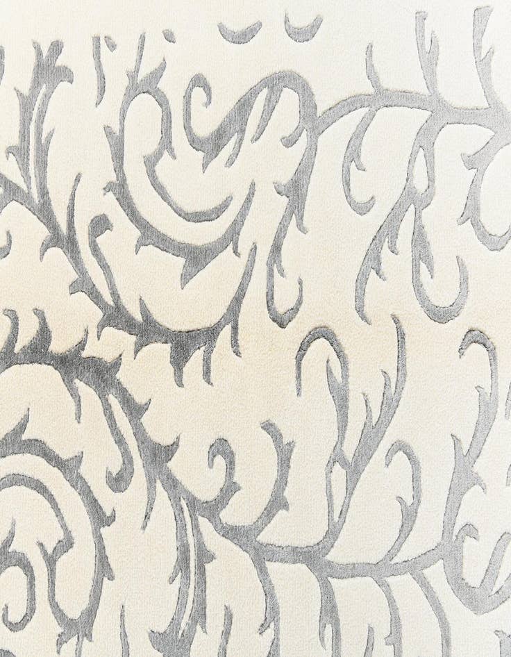 Detail image of  3' 11 x 6' Darya Rug