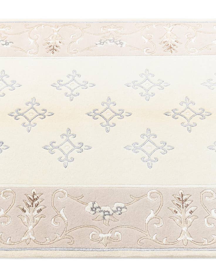 Detail image of  3' 11 x 5' 10 Darya Rug