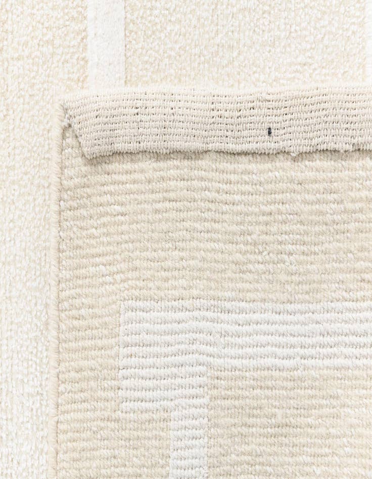 Detail image of  3' 11 x 5' 11 Darya Rug