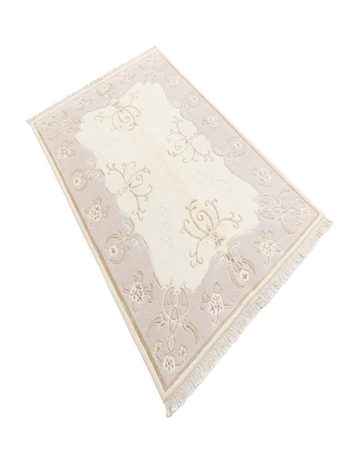 Detail image of  4' x 6' Darya Rug