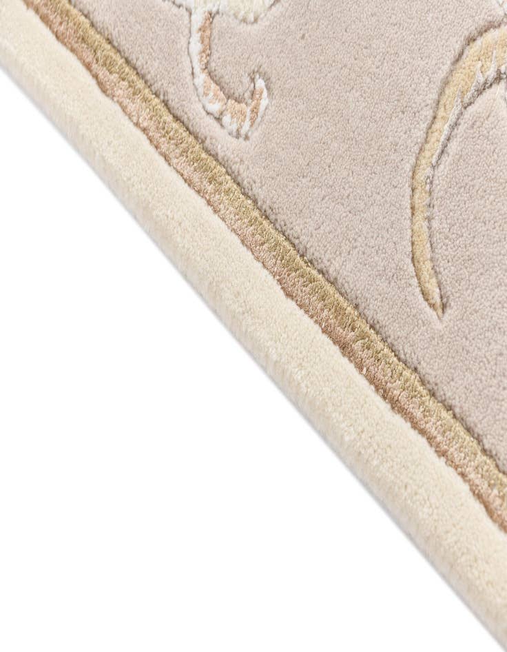 Detail image of  4' x 6' Darya Rug