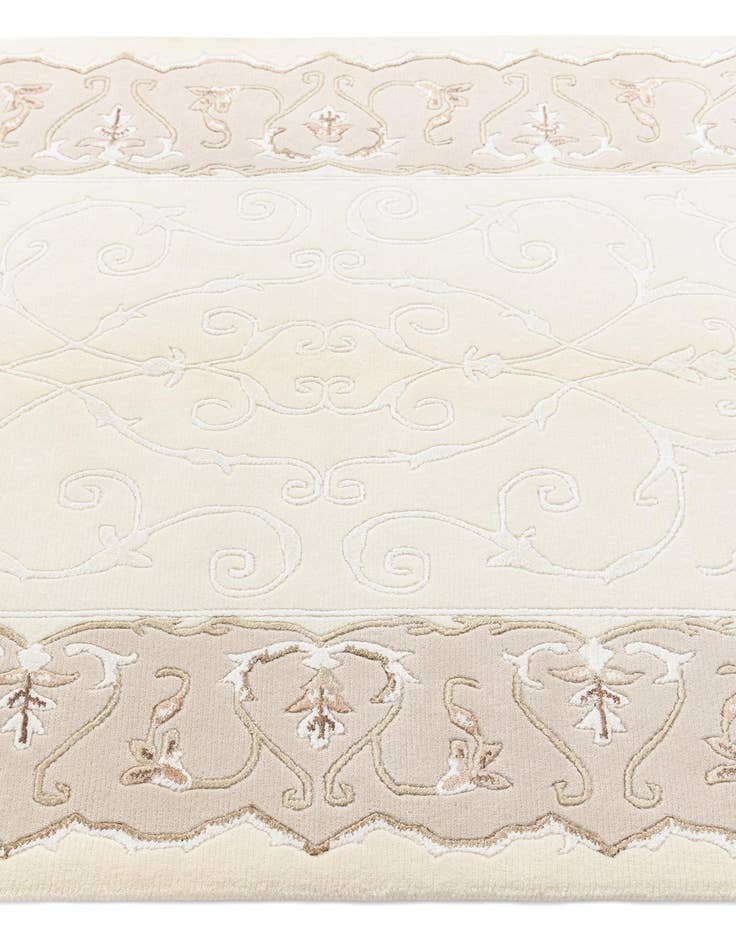 Detail image of  4' 1 x 6' 2 Darya Rug