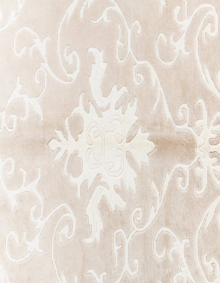 Detail image of  4' x 6' Darya Rug