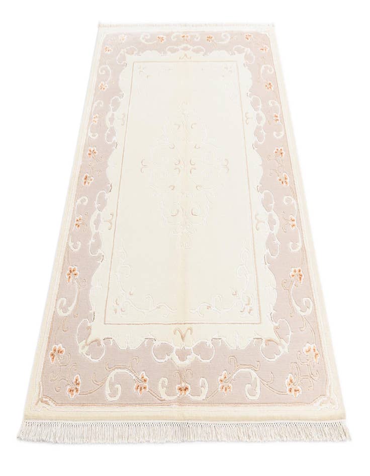 Detail image of  4' x 6' Darya Rug