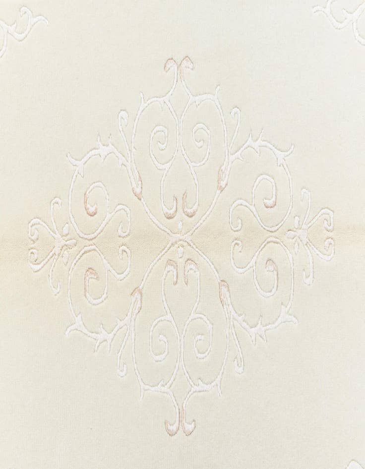 Detail image of  4' x 6' Darya Rug